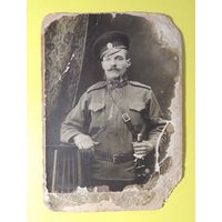 Фото кабинет-портрет "Солдат с саблей", РИ, до 1917 г.