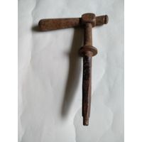 Старинная дверная ручка.Железо,кузнечная работа.Начало 20-го века.