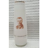Ваза Гагарин Молочное стекло. 60-е годы