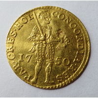 Дукат, 1750 г. Нидерланды. Более ранний год для аналогов. Красивая, полновесная монета. Уверенный оригинал. Хорошее состояние.