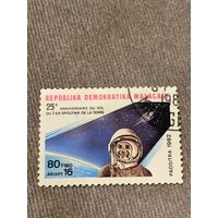 Мадагаскар 1982. Полёт первого спутника в космос 25 летие. Марка из серии