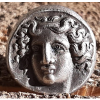 Греция. Лариса в Фессалии 356 B C нимфа лошадь  серебряная драхма