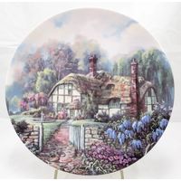 Фарфоровая тарелка серия Поэтические коттеджи Лето Глицинии W.S.George Bentley House Limited США