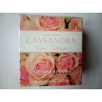 Eau de parfum Rose Intense Cassandra Jeanne Arthes
