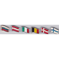 Флаги России, Австрии, Италии, Бельгии, Дании и Финляндии.