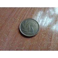 Бельгия 20 франков, 1982-2  Надпись на французском - 'BELGIQUE'       1
