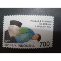 Индонезия 1997 президент Сухарто у больного