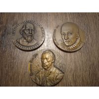 Три  медали монетного двора