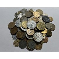 100 монет разных стран