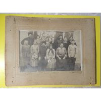 Фото "Большая семья", до 1917 г., без паспарту 18*12 см.
