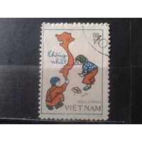 Вьетнам 1977 Дети рисуют на асфальте, карта