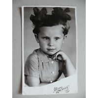 Фотография (8). Девочка с бантиками; Фото-Грозный.