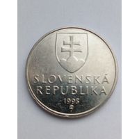 Словакия.5 крон 1995 г. (2)