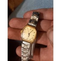 Часы женские Луч с браслетом СССР номер 315