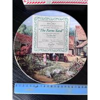 Коллекционная тарелка The Farm Yard  by Michael Herring (Англия)