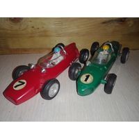 Винтажные модели игрушек-автомобилей Ferrari.Лотом.60-е .