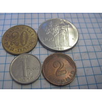 Четыре монеты/8 с рубля!