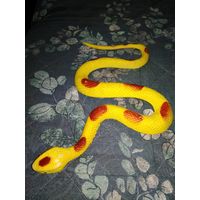 Игрушка змея