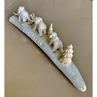 Мамонты, композиция из бивня моржа. Каминное украшение