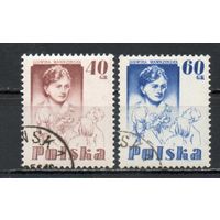 Л. Вавжинская (спасла детей из горящего дома ценой своей жизни) Польша 1956 год серия из 2-х марок