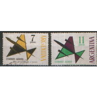 2 марки из серии Аргентина 1963 и 1964 гг. "Самолет"