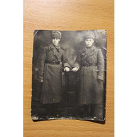 Фото солдат 1943 год, размер 10*8,5 см.