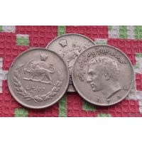 Старый Иран 10 риалов. Лев с саблей. Большая монет. Новогодняя ликвидация!