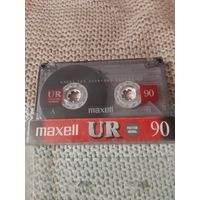 Кассета maxell UR 90. Плясовые песни.