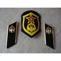 Петлицы, эмблемы, шеврон военнослужащих рядового и сержантского состава Инженерных войск Вооруженных Сил СССР.