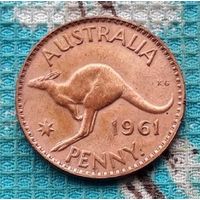 Австралия 1 пенни 1961 года, AU. Кенгуру. Королева Елизавета II. Семиконечная звезда.