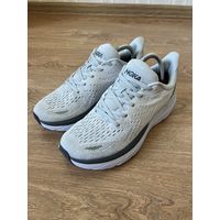 41.5 Hoka One M Clifton 8 Lunar Rock Nimbus Cloud