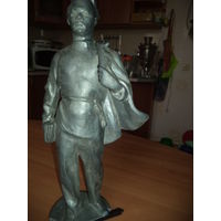 Скульптура, статуэтка молодой Ленин (гимназист Ульянов) автор В.Цигаль