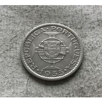 Ангола 10 эскудо 1955 - серебро