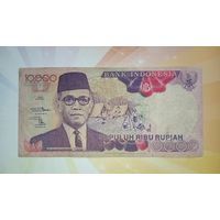 Индонезия 10000 рупий 1992г