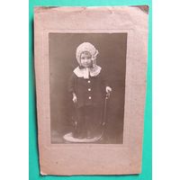 Фото "Девочка", 1920-е гг., Гомель (без паспарту 15*10 см, с паспарту 24*15 см)
