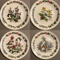 Тарелка Луговые цветы серия Ботаника Royal Worcester Англия винтаж
