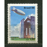 Дирижабль над Рио де Жанейро. Бразилия. 1986. Полная серия 1 марка. Чистая
