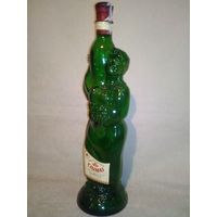 Бутылка 0,75 л коллекционная Винолей зелёная девушка Чумай пустая
