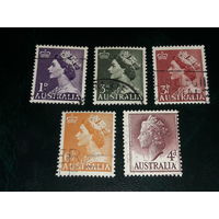 Австралия 1953 - 1957 Стандарт. Королева Елизавета II. 5 марок одним лотом