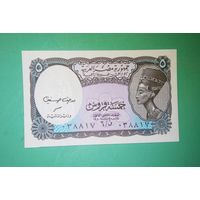 Банкнота 5 пиастров Египет 2002 г.