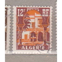 Французские колонии Французский Алжир 1956 год лот 16 Внутренний двор музея Бардо архитектура