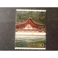Япония 2001 дом на берегу, марка из блока