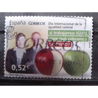 Испания 2013 Эмансипация, яблоки  Михель-1,1 евро гаш