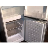 Холодильник BEKO беленький с 3мя морозилками снизу 201 см.