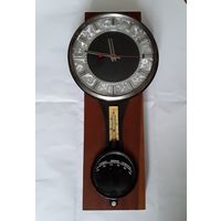 Часы маяк СССР барометр термометр