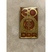 Знак 30 лет ГДР.