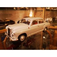 Модель 1:18 Mercedes Benz 180 Ponton