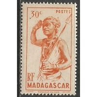 Французский Мадагаскар. Танцор с копьём. 1946г. Mi#388.