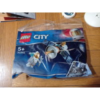 LEGO, космический спутник и астронавт ремонтник НАСА. 2019 год. Невскрытый запечатанный новый набор.