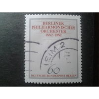 Берлин 1982 100 лет филармоническому оркестру Михель-0,9 евро гаш.